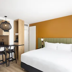 By Marriott Didot Montparnasse **** Paris